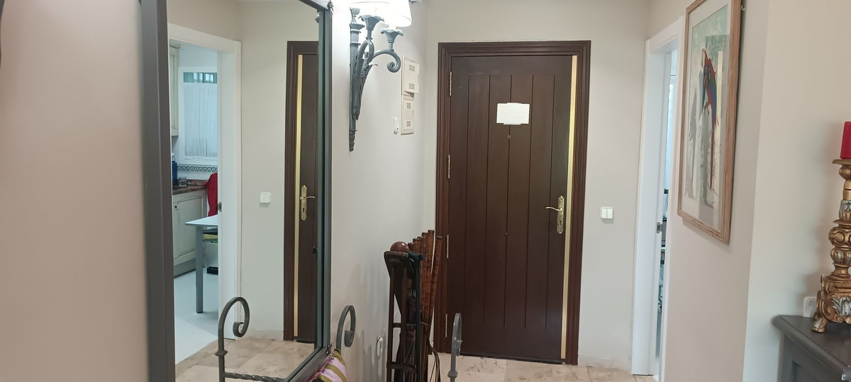 Garage te koop in Estepona | 3 slaapkamers H5434795
