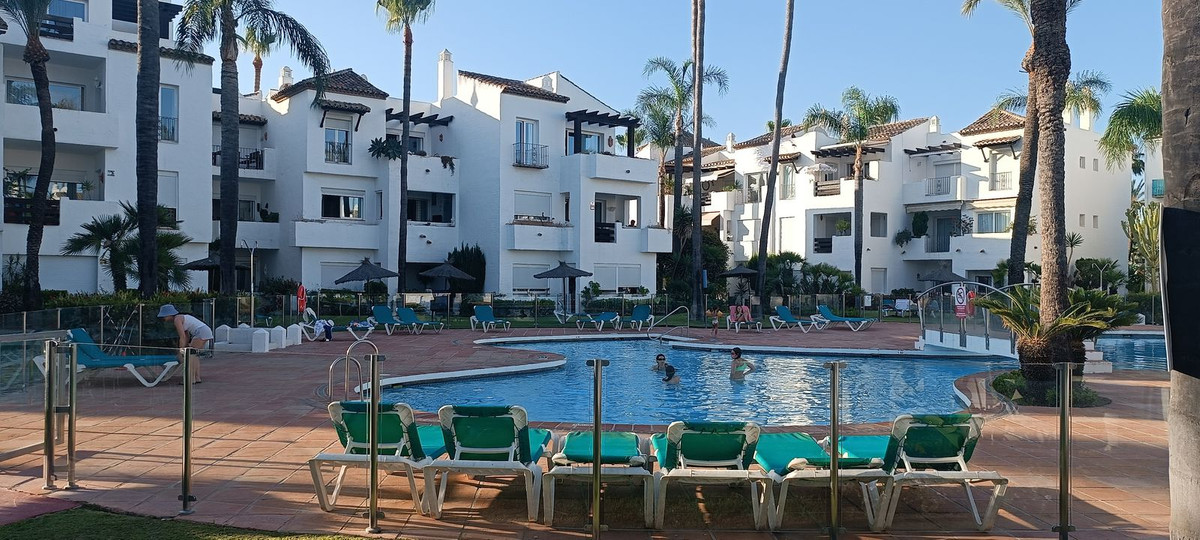 Garage te koop in Estepona | 3 slaapkamers H5434795