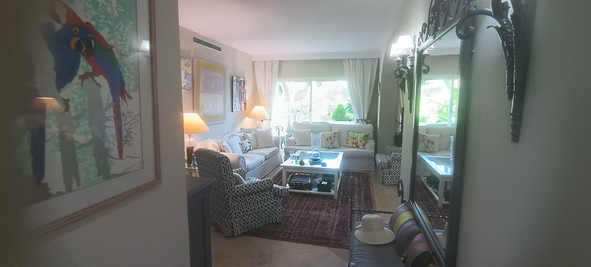 Garage te koop in Estepona | 3 slaapkamers H5434795