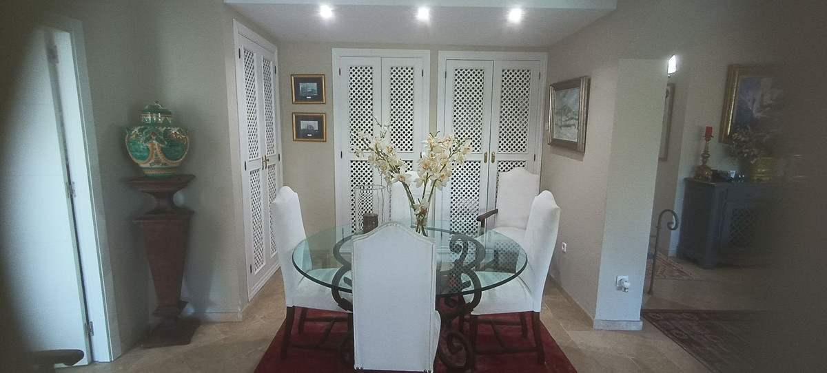 Garage te koop in Estepona | 3 slaapkamers H5434795