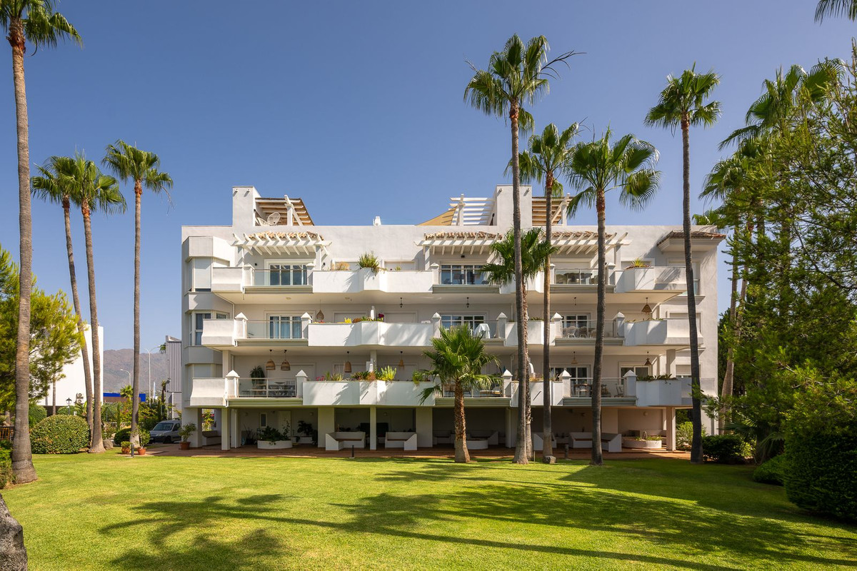 Appartement te koop in Estepona | 3 slaapkamers H5464102