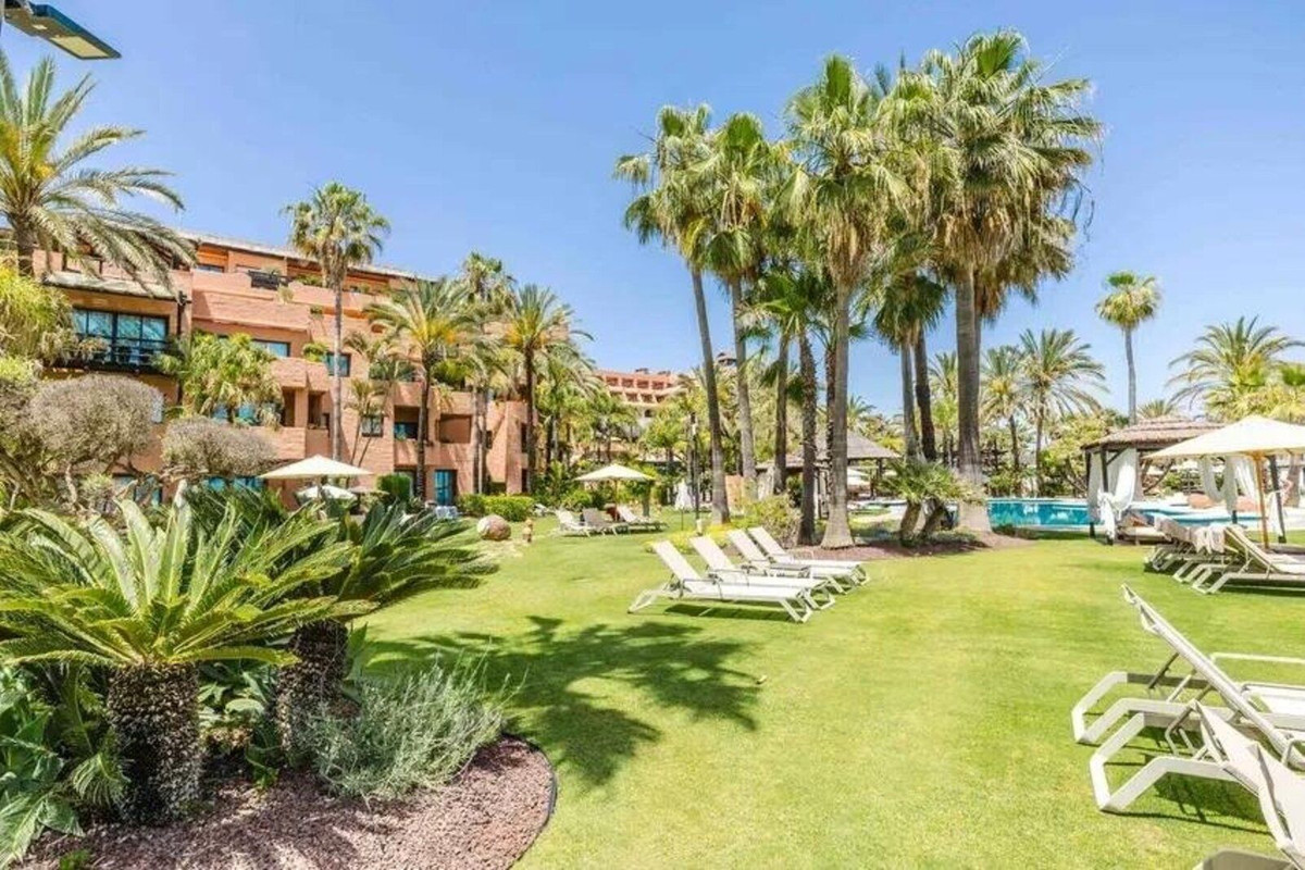 Kantoor te koop in Estepona | 2 slaapkamers H5488594