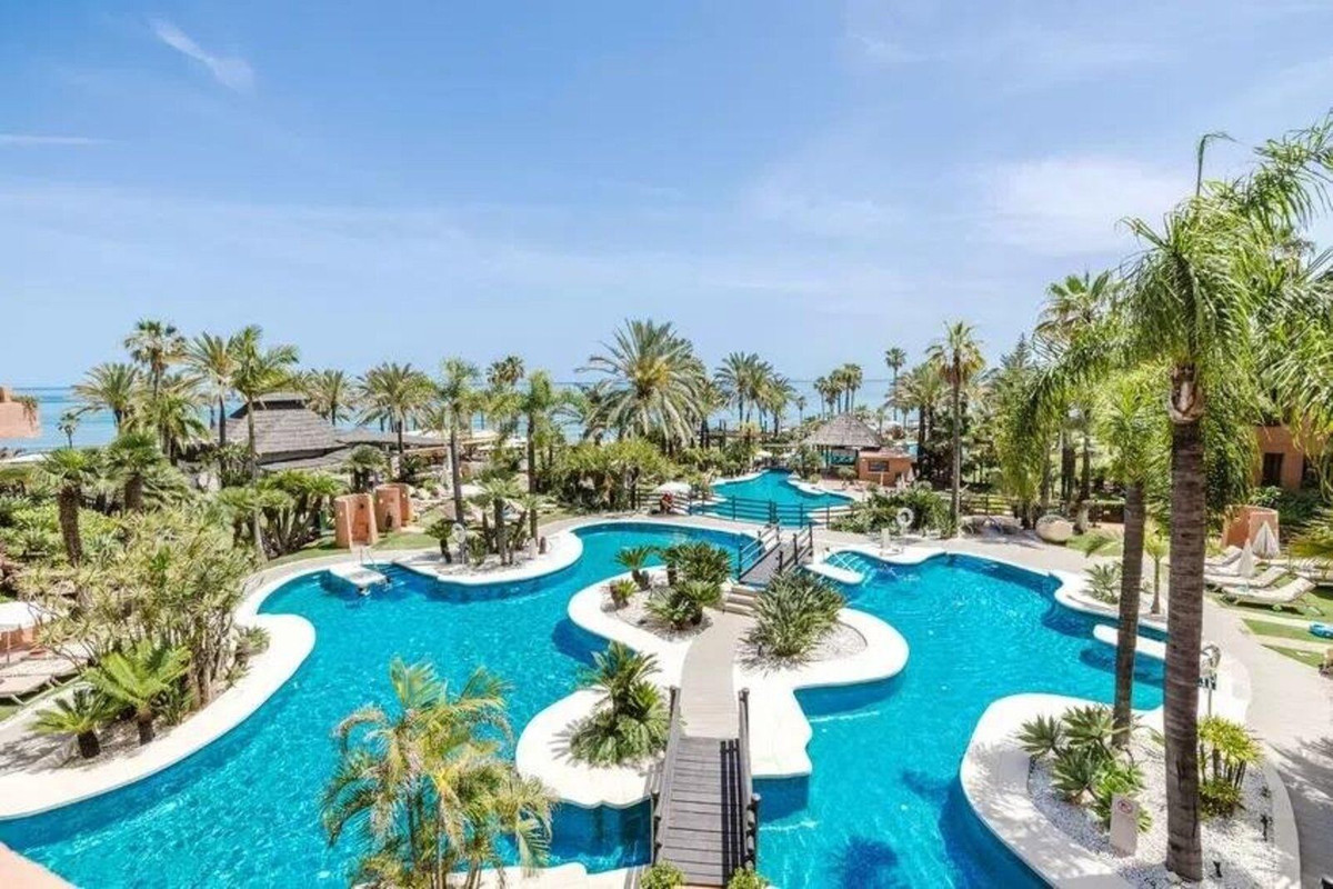 Kantoor te koop in Estepona | 2 slaapkamers H5488594
