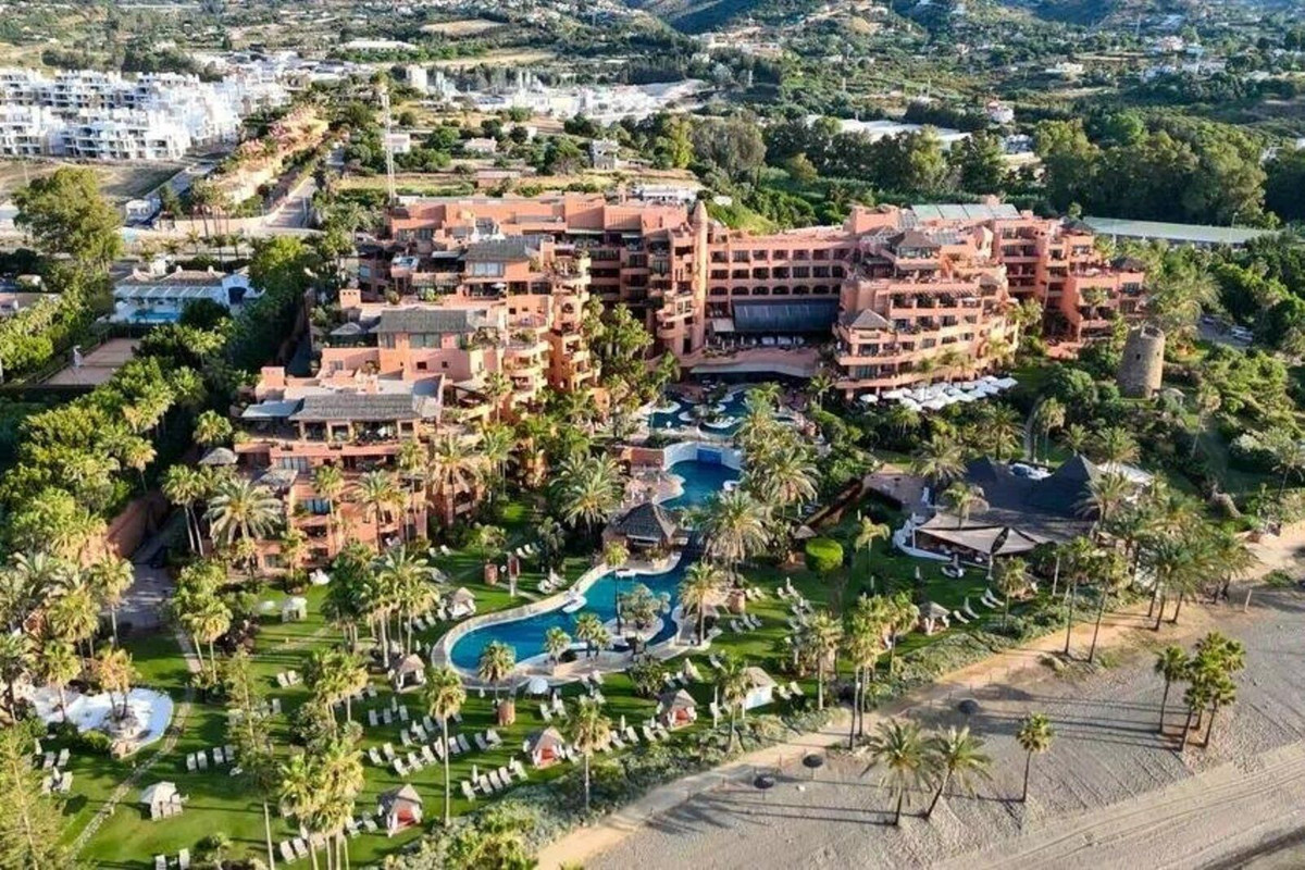 Kantoor te koop in Estepona | 2 slaapkamers H5488594