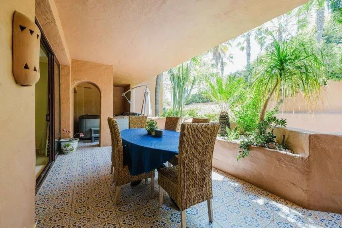 Kantoor te koop in Estepona | 2 slaapkamers H5488594