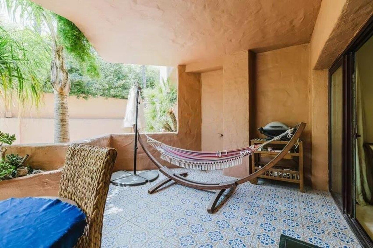 Kantoor te koop in Estepona | 2 slaapkamers H5488594