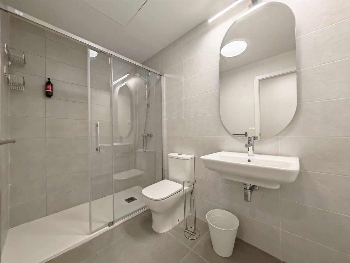 Kantoor te koop in Estepona | 3 slaapkamers H5490181