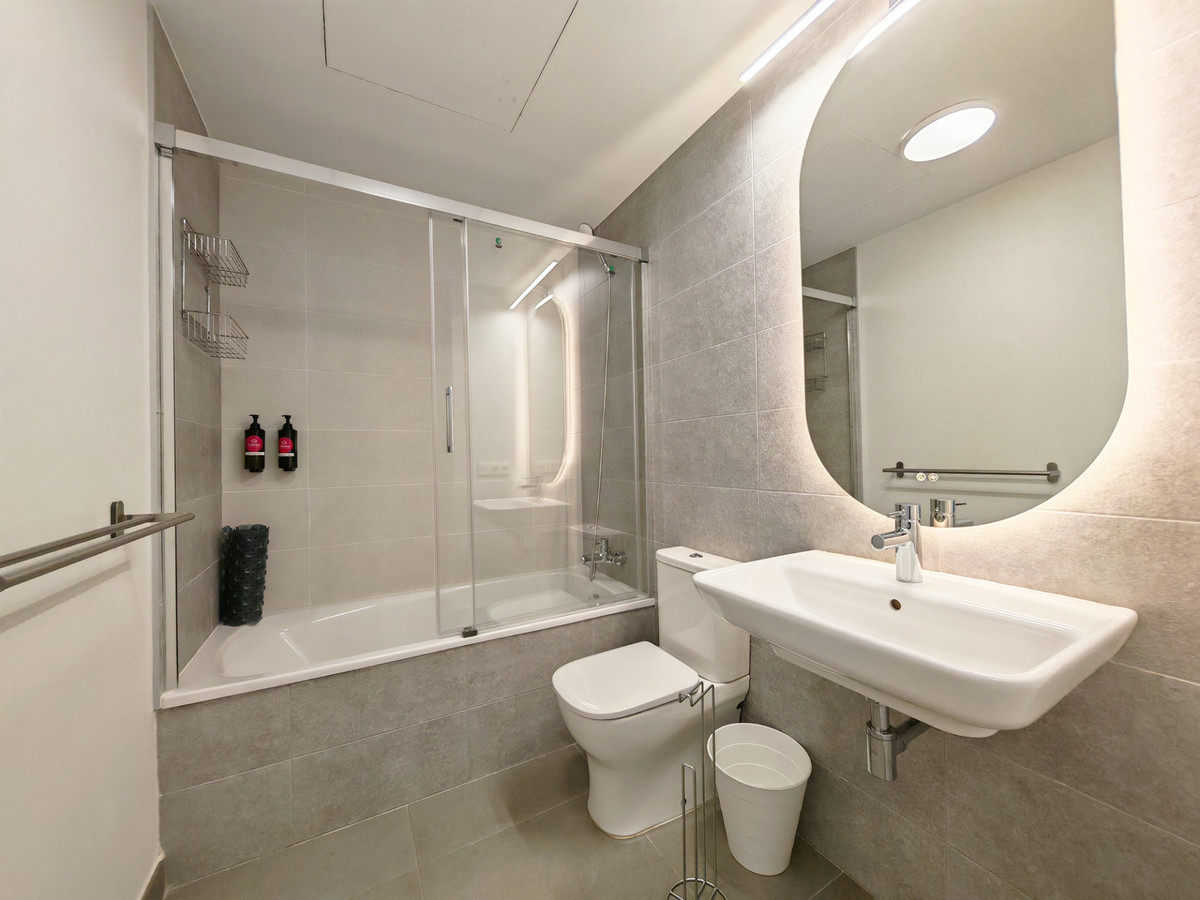 Kantoor te koop in Estepona | 3 slaapkamers H5490181