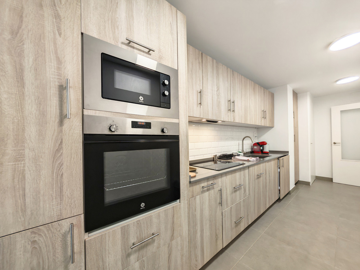 Kantoor te koop in Estepona | 3 slaapkamers H5490181
