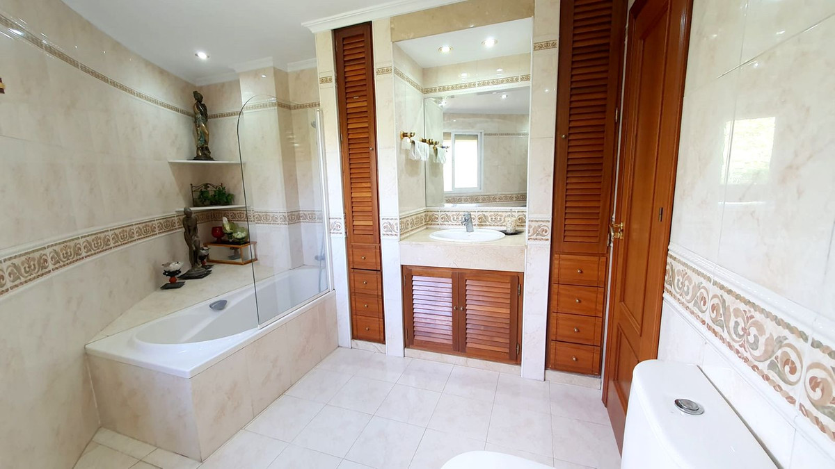 Appartement te koop in Fuengirola | 3 slaapkamers H5288782