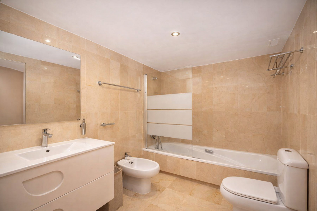 Appartement te koop in Guadalmina Alta | 2 slaapkamers H5264044