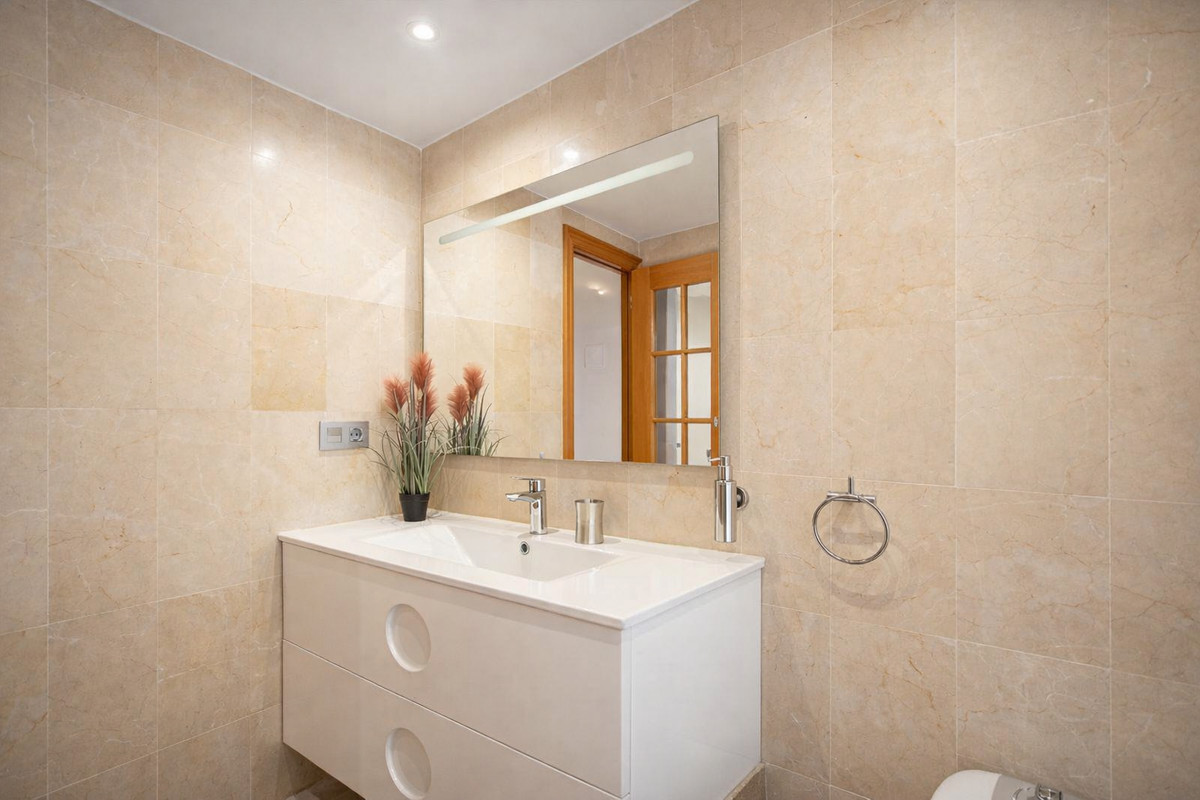 Appartement te koop in Guadalmina Alta | 2 slaapkamers H5264044