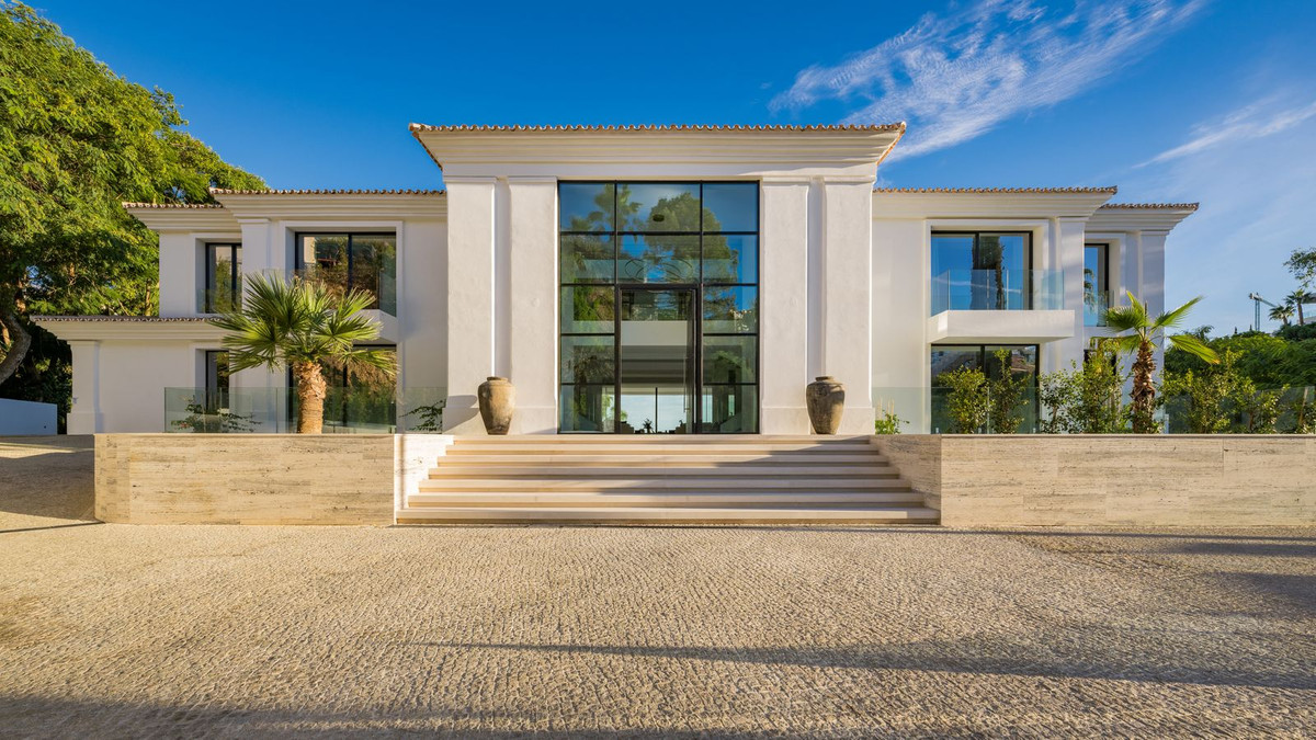 Huis te koop in La Quinta | 7 slaapkamers H5494231
