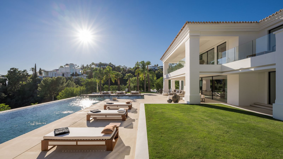 Huis te koop in La Quinta | 7 slaapkamers H5494231