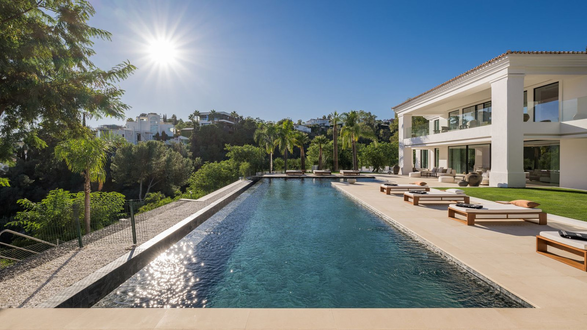 Huis te koop in La Quinta | 7 slaapkamers H5494231