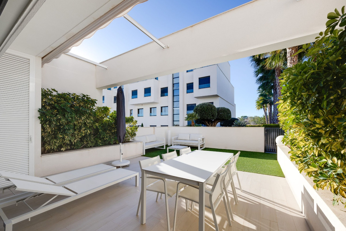 Appartement te koop in Las Colinas Golf | 3 slaapkamers H5287498