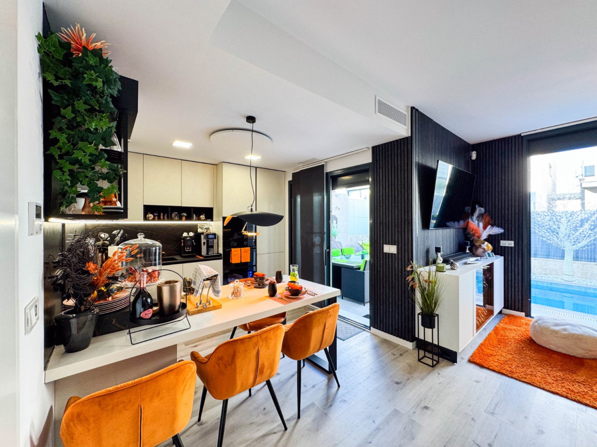 Huis te koop in Los Altos | 3 slaapkamers H5295460