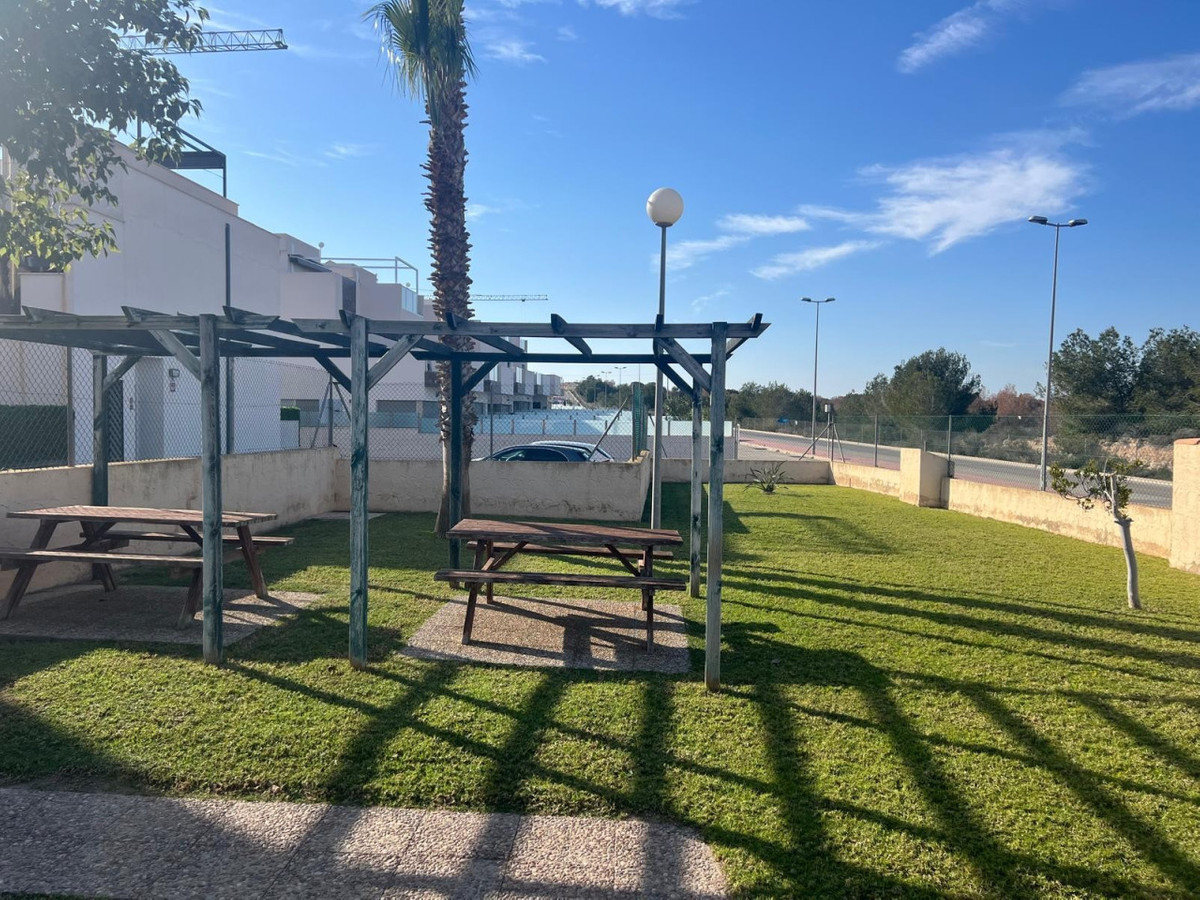 Huis te koop in Los Altos | 3 slaapkamers H5295460