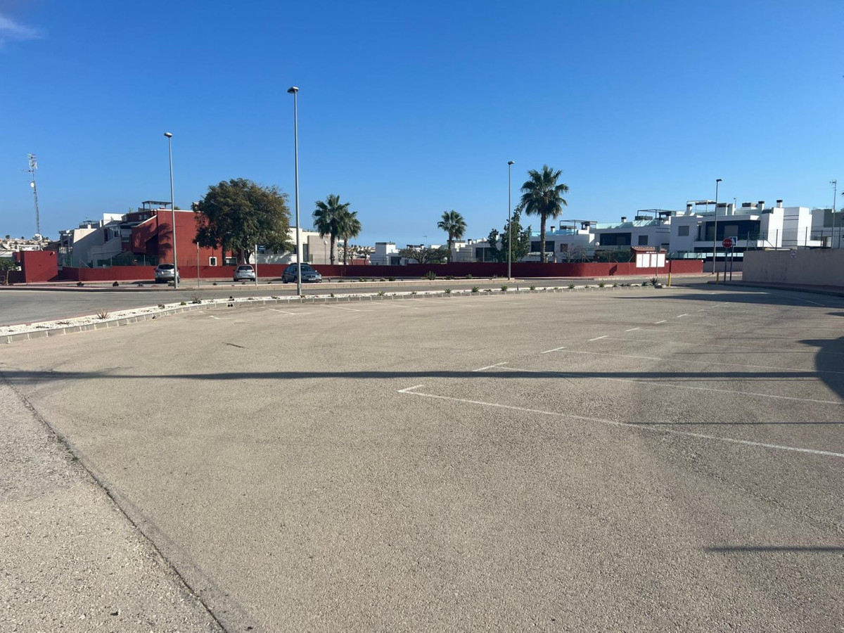 Huis te koop in Los Altos | 3 slaapkamers H5295460