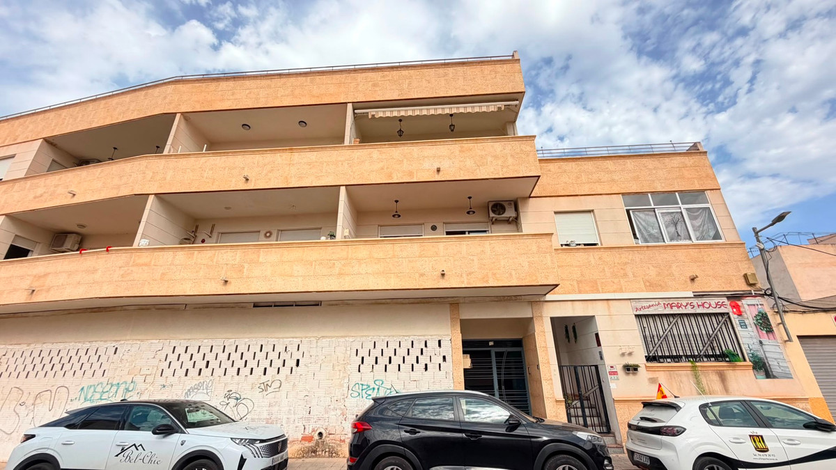 Grond te koop in Los Montesinos | 2 slaapkamers H5447140