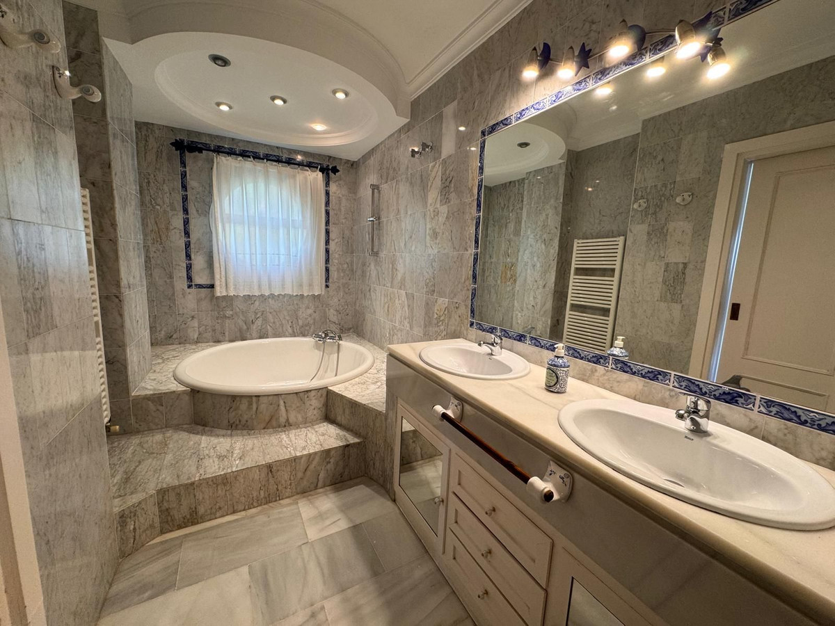 Huis te koop in Manilva | 3 slaapkamers H5325253