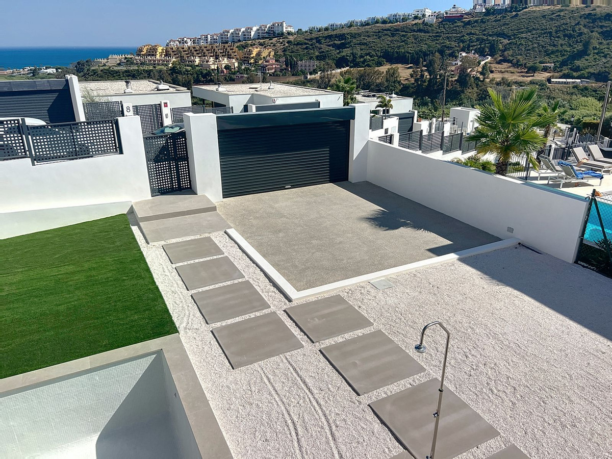 Huis te koop in Manilva | 4 slaapkamers H5450152