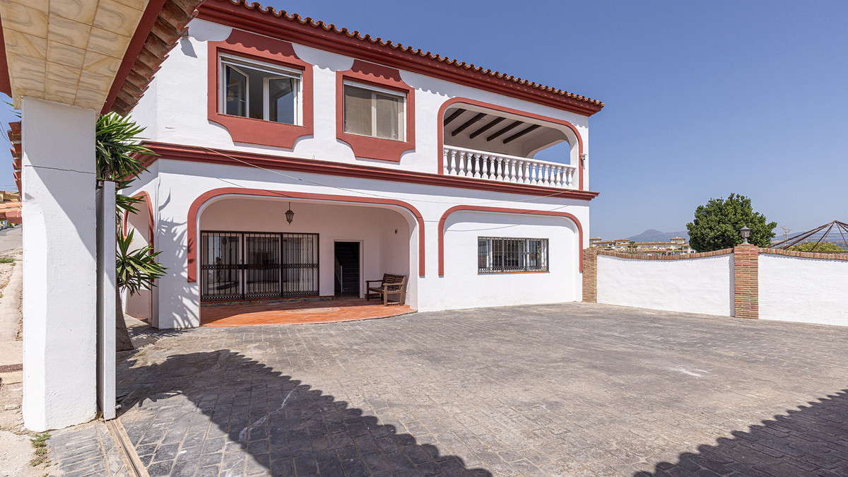Bedrijfsgebouwen te koop in Manilva | 4 slaapkamers H5464891