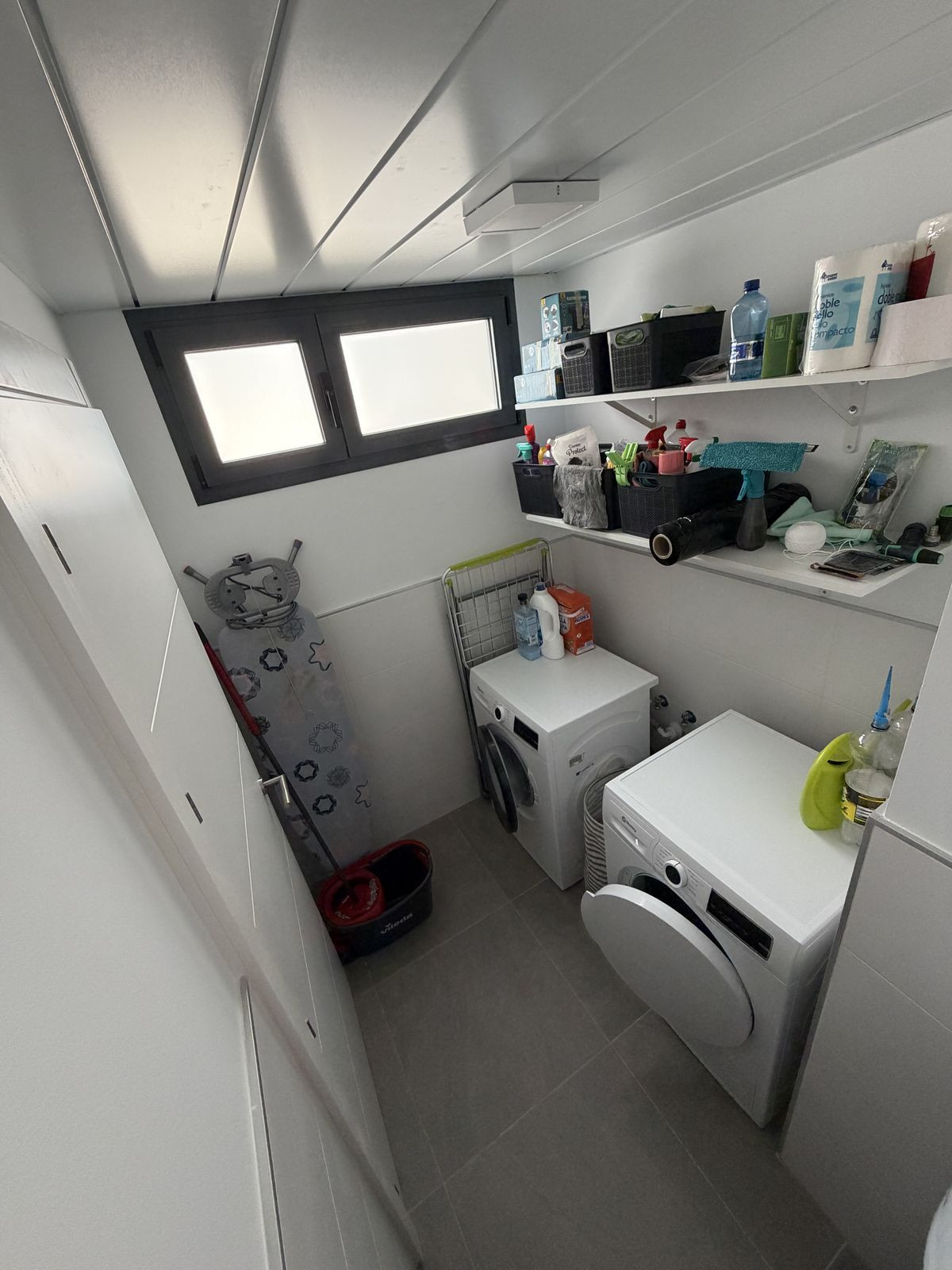 Garage te koop in Manilva | 3 slaapkamers H5480593