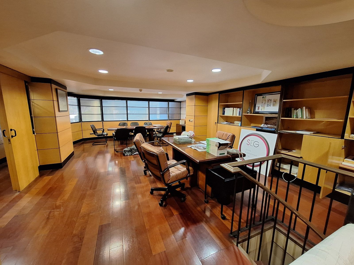 House in Marbella, 8 bedrooms, 307 m² - Afbeelding 1