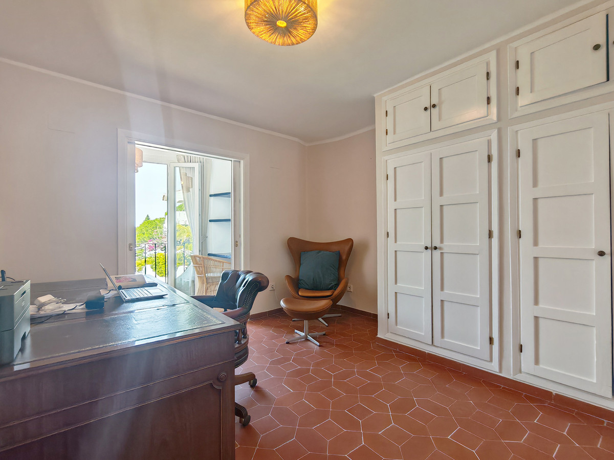 Huis te koop in Marbella | 4 slaapkamers H5464921