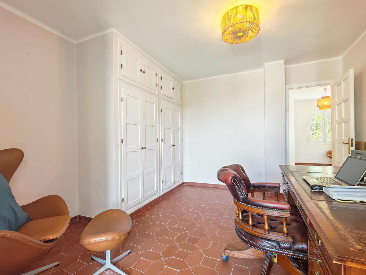 Huis te koop in Marbella | 4 slaapkamers H5464921
