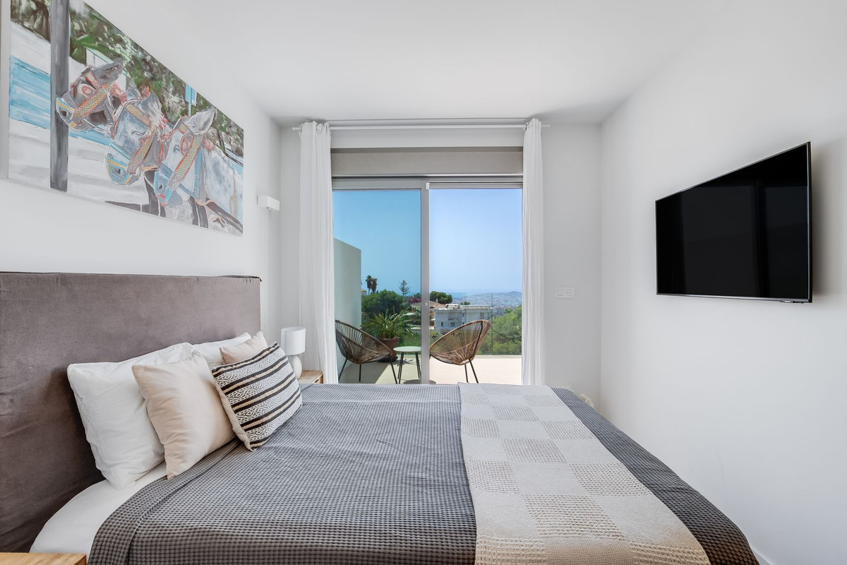 Anders te koop in Mijas Costa | 3 slaapkamers H5489962