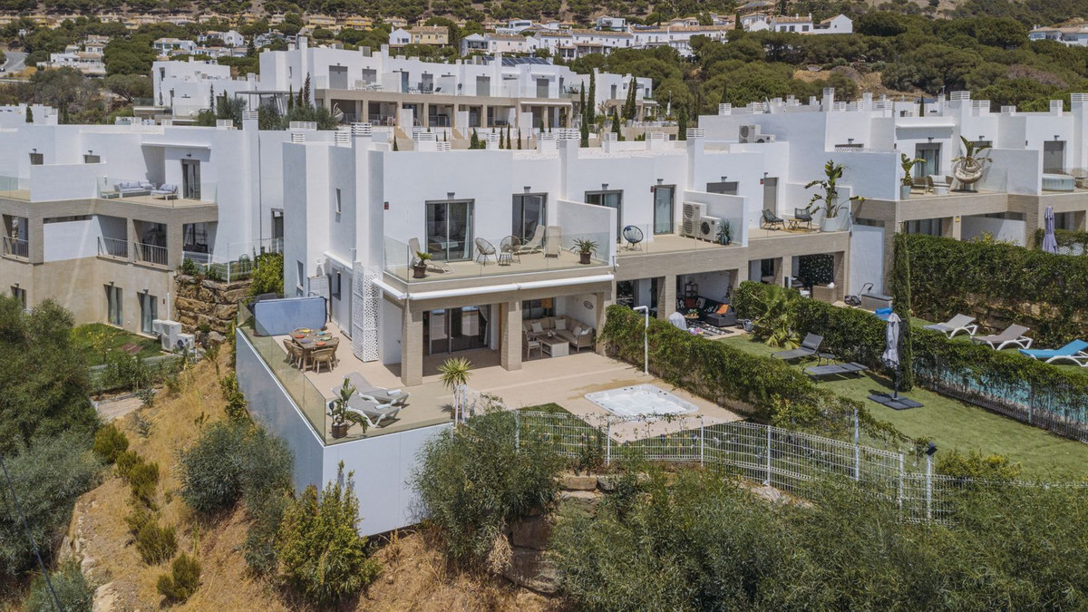 Anders te koop in Mijas Costa | 3 slaapkamers H5489962