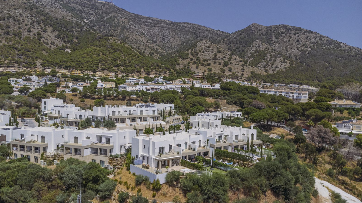 Anders te koop in Mijas Costa | 3 slaapkamers H5489962