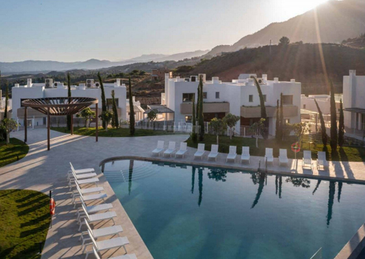 Anders te koop in Mijas Costa | 3 slaapkamers H5489962