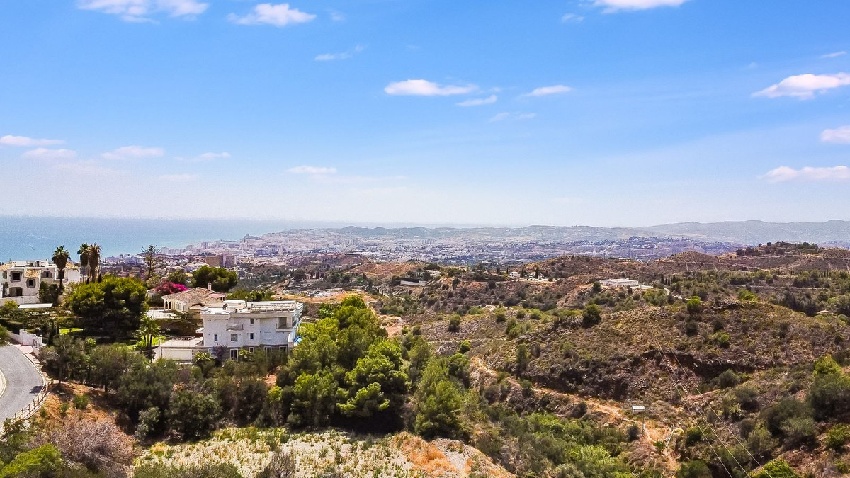 Anders te koop in Mijas Costa | 3 slaapkamers H5489962