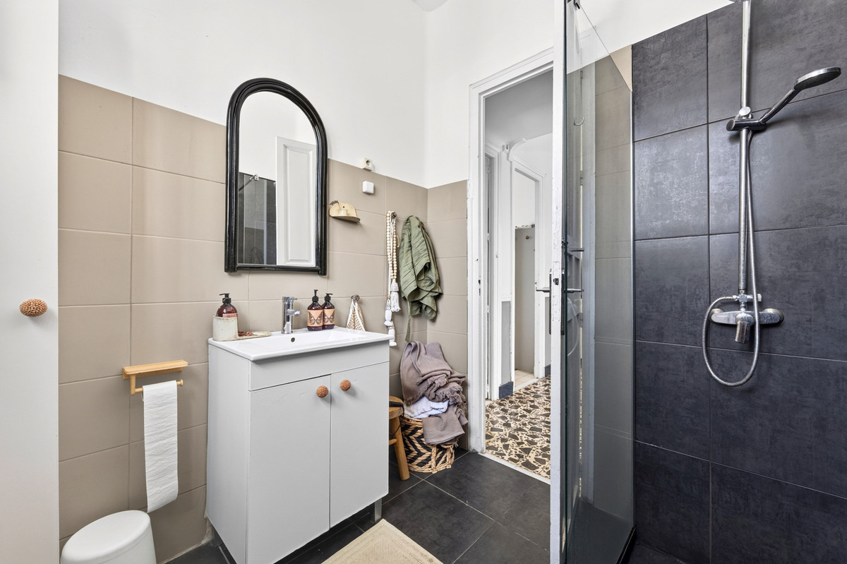 Anders te koop in Málaga Este | 7 slaapkamers H5426305