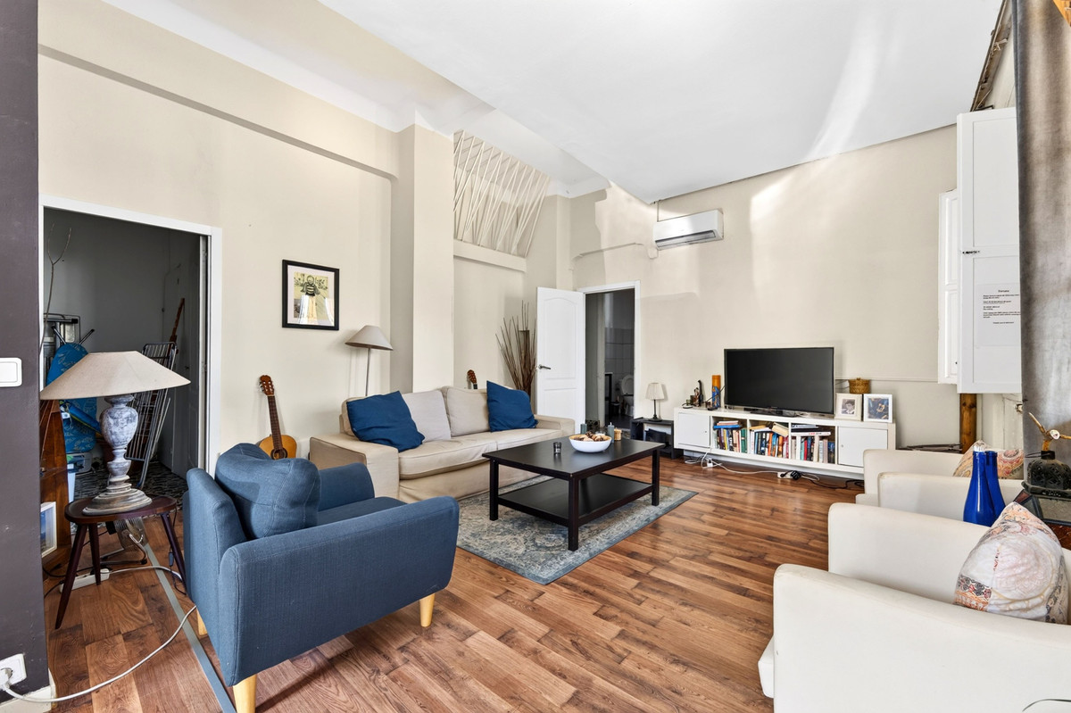 Anders te koop in Málaga Este | 7 slaapkamers H5426305