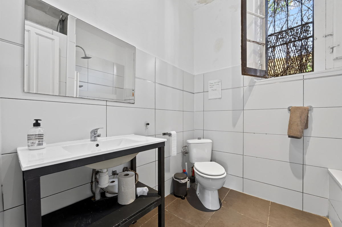 Anders te koop in Málaga Este | 7 slaapkamers H5426305