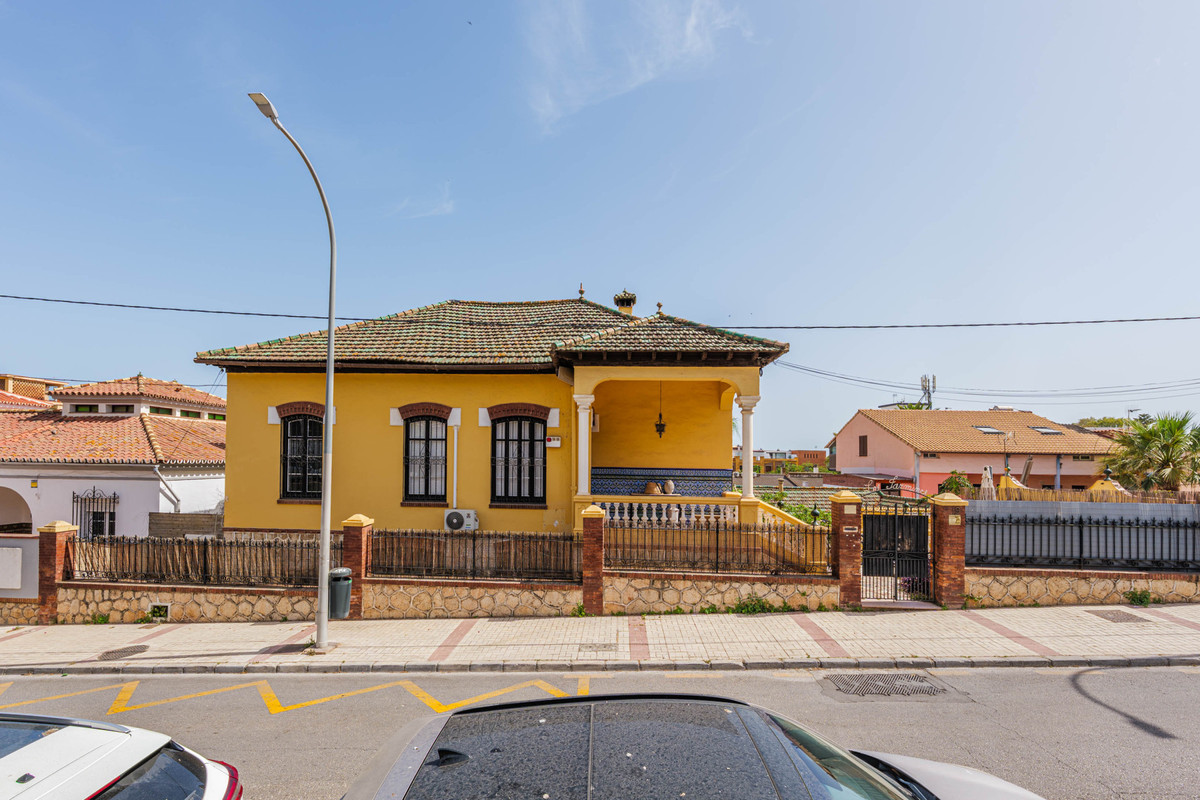 Anders te koop in Málaga Este | 7 slaapkamers H5426305