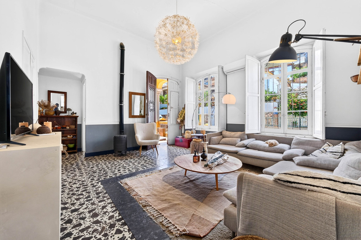 Anders te koop in Málaga Este | 7 slaapkamers H5426305