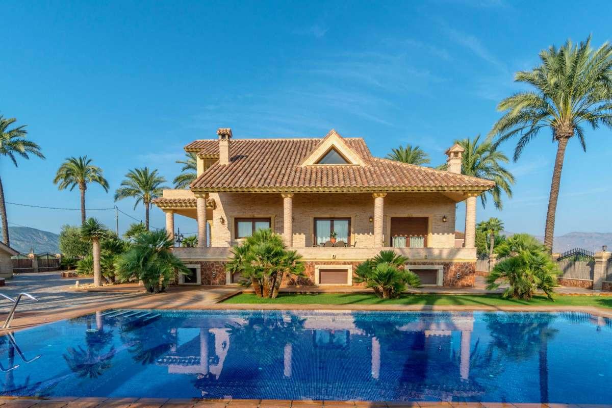 Property main view 40