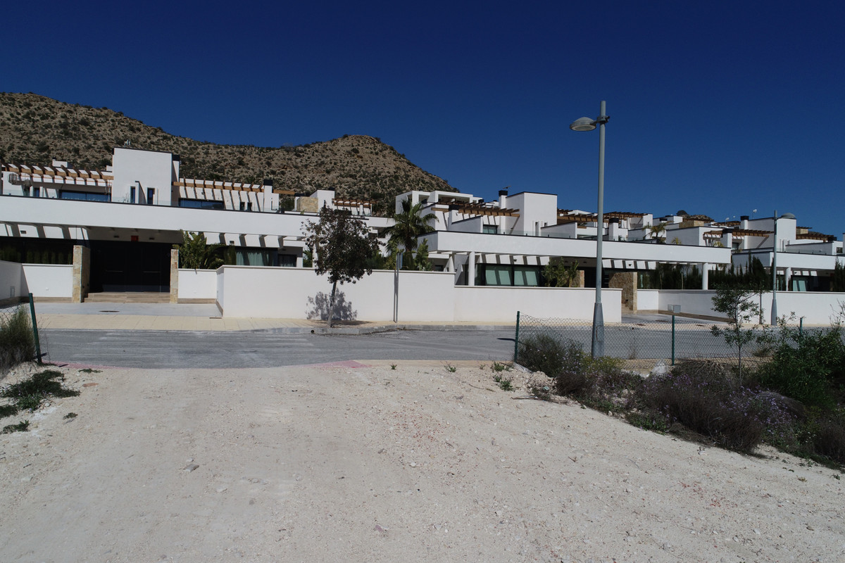 Property main view 40