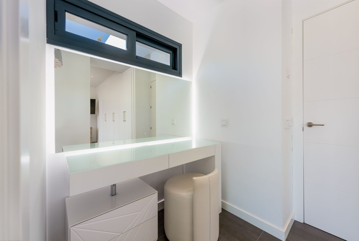 Huis te koop in New Golden Mile | 4 slaapkamers H5135491