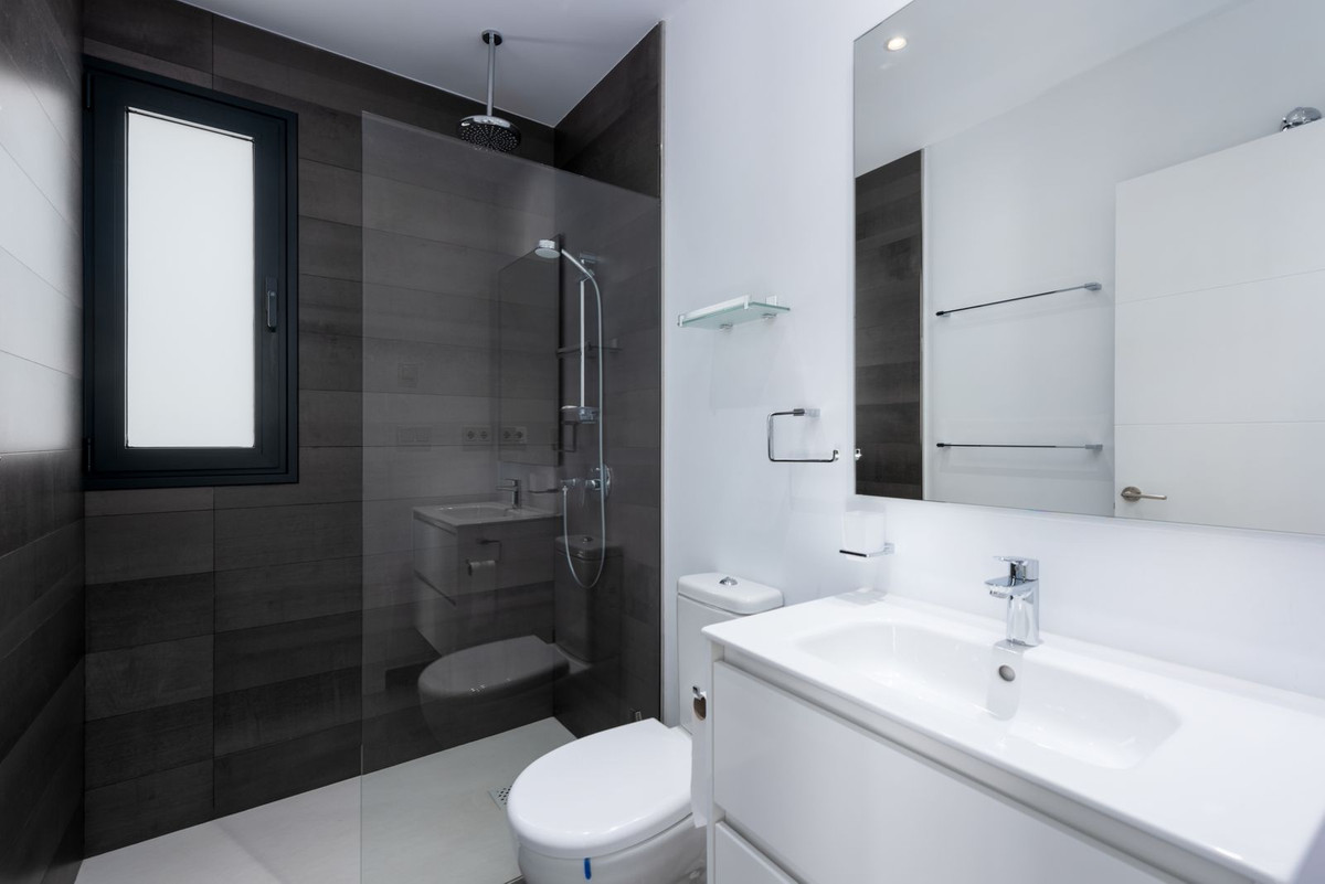 Huis te koop in New Golden Mile | 4 slaapkamers H5135491