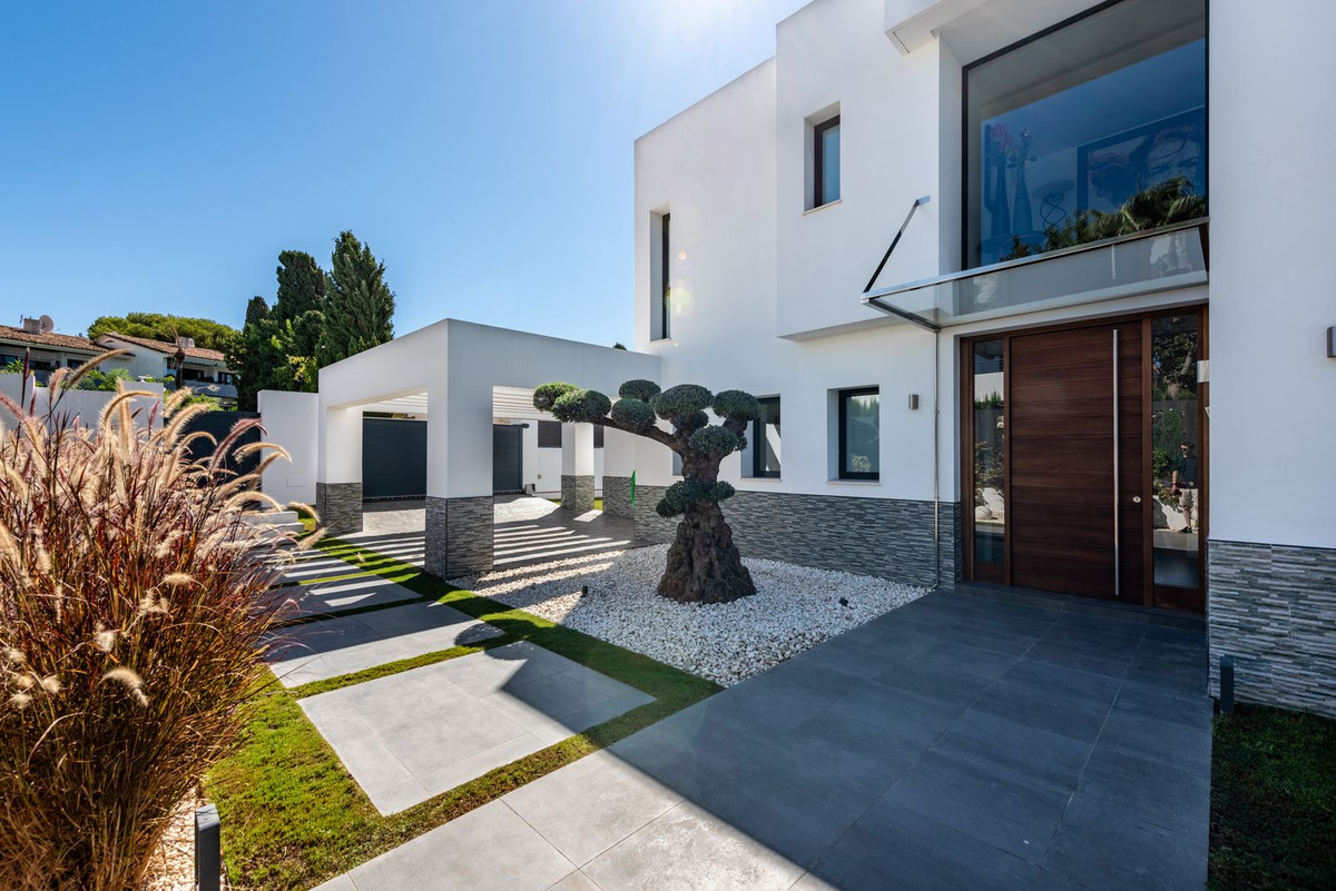 Huis te koop in New Golden Mile | 4 slaapkamers H5135491