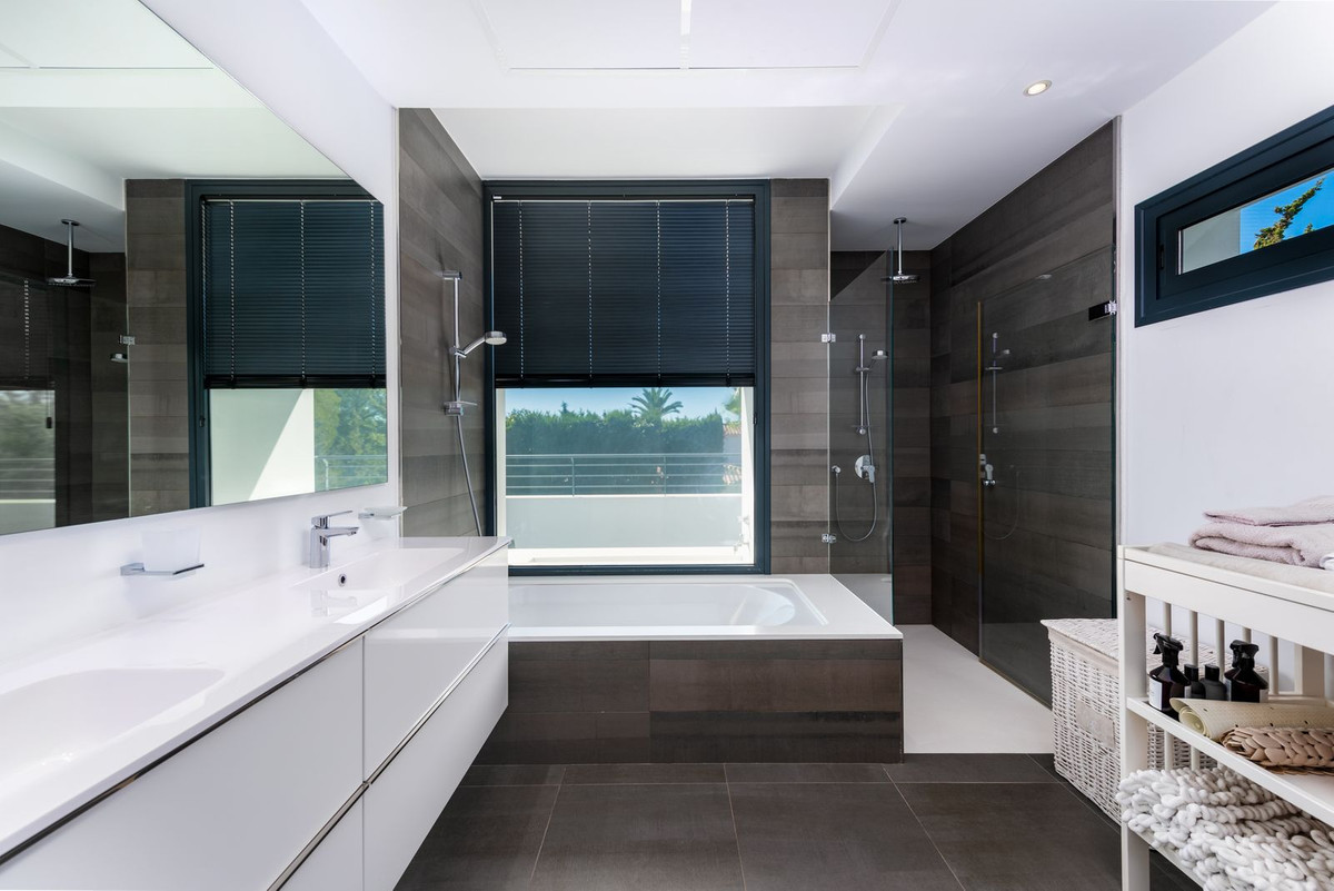 Huis te koop in New Golden Mile | 4 slaapkamers H5135491