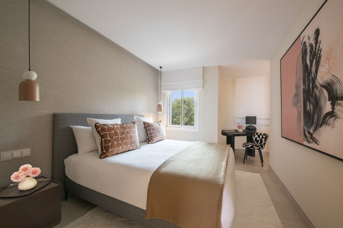 Kantoor te koop in New Golden Mile | 3 slaapkamers H5488585