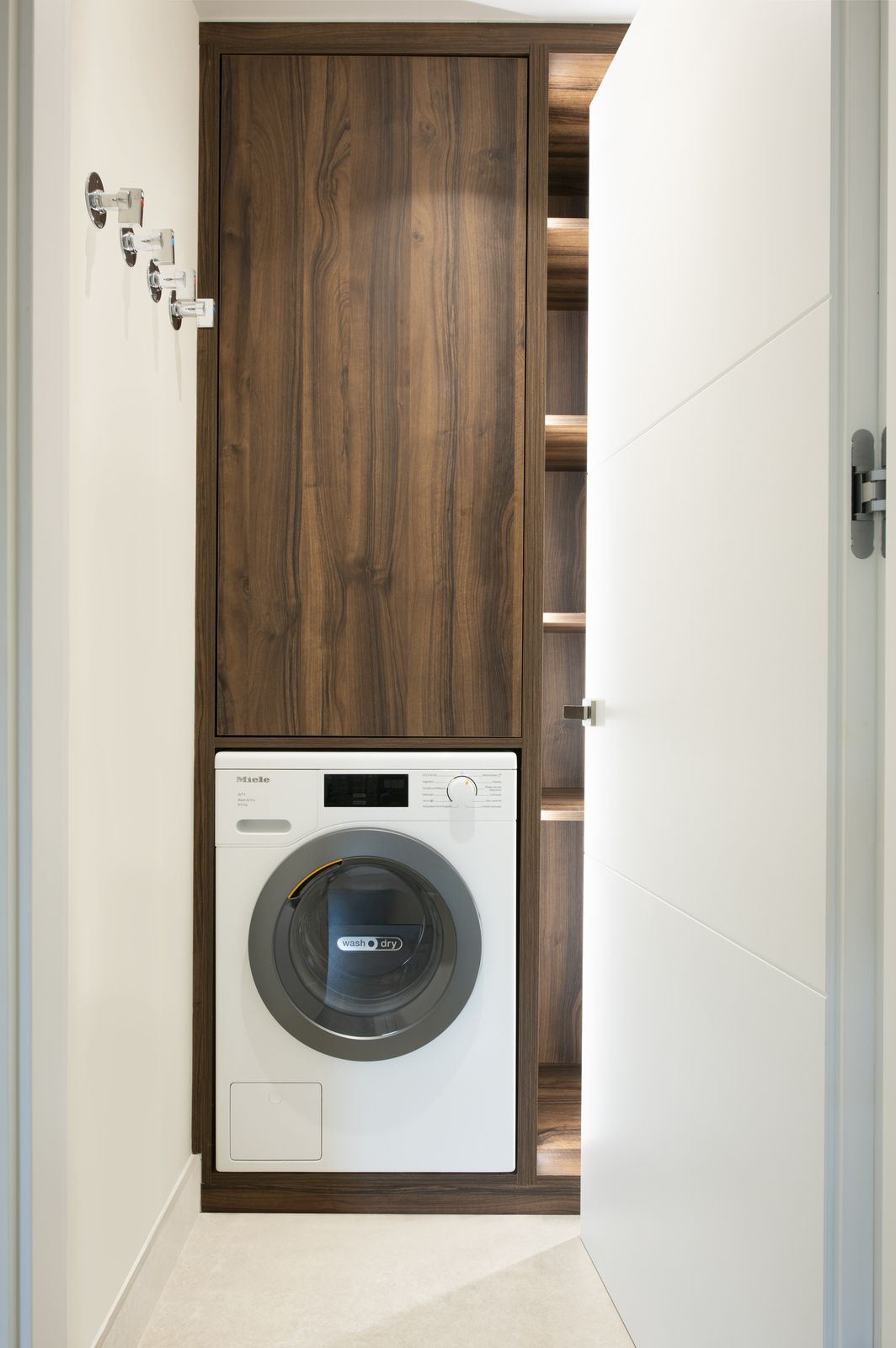 Kantoor te koop in New Golden Mile | 3 slaapkamers H5488585