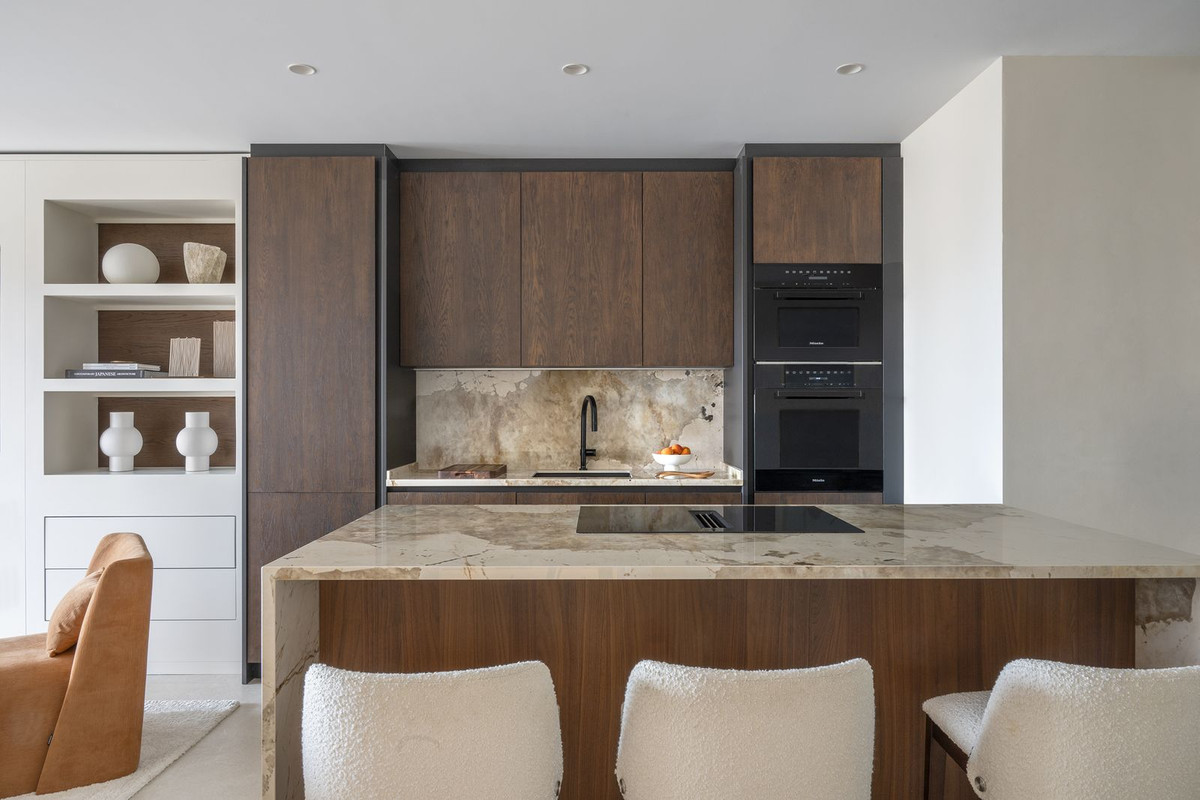 Kantoor te koop in New Golden Mile | 3 slaapkamers H5488585